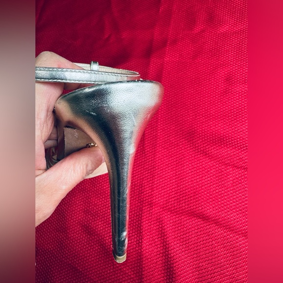 Giambattista Valli T-strap caged peep toe pale golden hint Sandal Eu 37.5 US 7.5 - Picture 16 of 17